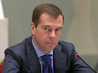 Эмоции Д.Медведева сыграли роль в отставке В.Суркова