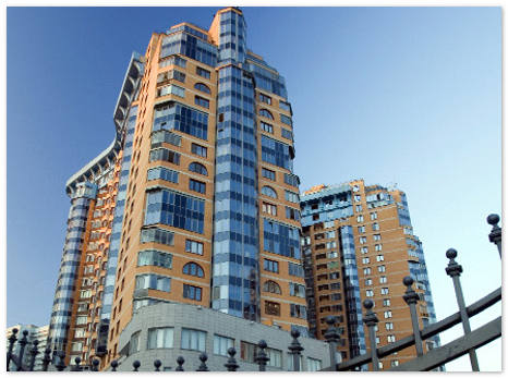 Риелторы сообщили стоимость самой дешевой и самой дорогой квартиры в Москве и области
