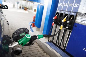 В 2018 году акцизы на бензин и дизель вырастут на 1 рубль за литр