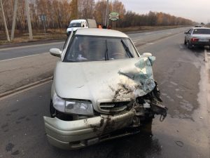 На дороге «Москва — Челябинск» в Самарской области «Subaru» столкнулся с «Ладой»