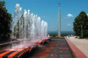 В Самаре завершили ремонт фонтана около площади Славы