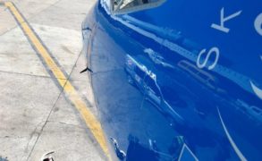 В Аргентине во время посадки пассажирский самолет столкнулся с дроном