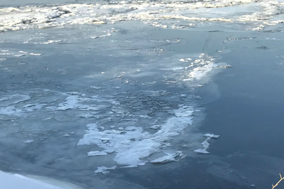 Ледяная шуга в Волге оставила без воды тысячи самарцев