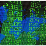 Фондовые котировки России отскочили после снижения