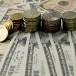 Курс американского доллара к рублю достиг самого высокого показателя с прошлого года