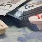 Низкая статистика из Франции привела к снижению курса Евро