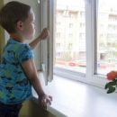 В Ульяновске 4-летний мальчик выпал из окна