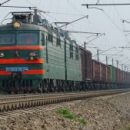 В Самаре грузовой поезд насмерть сбил человека